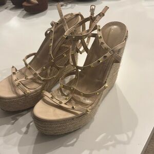 nude + gold alexnadria brandao platform heels